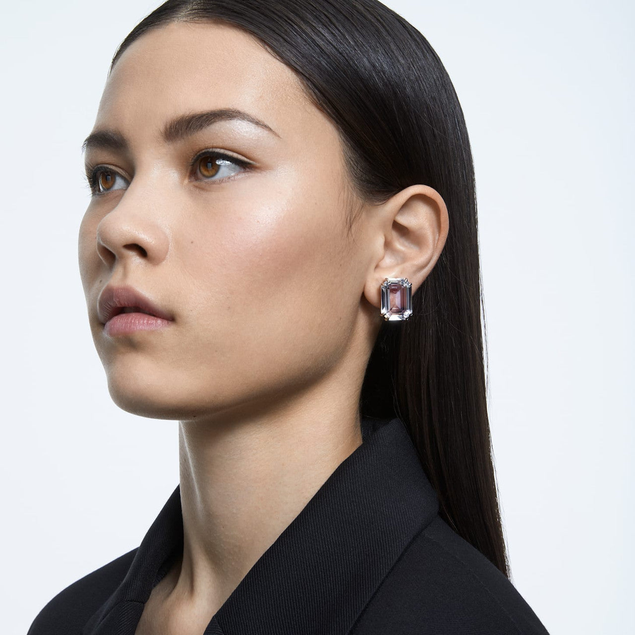 5600860 Swarovski MESMERA:MEC RECT CRY DTLI/RHS Earrings Length: 3/4 inches x Width: 5/8 inches Rhodium plated White SS21